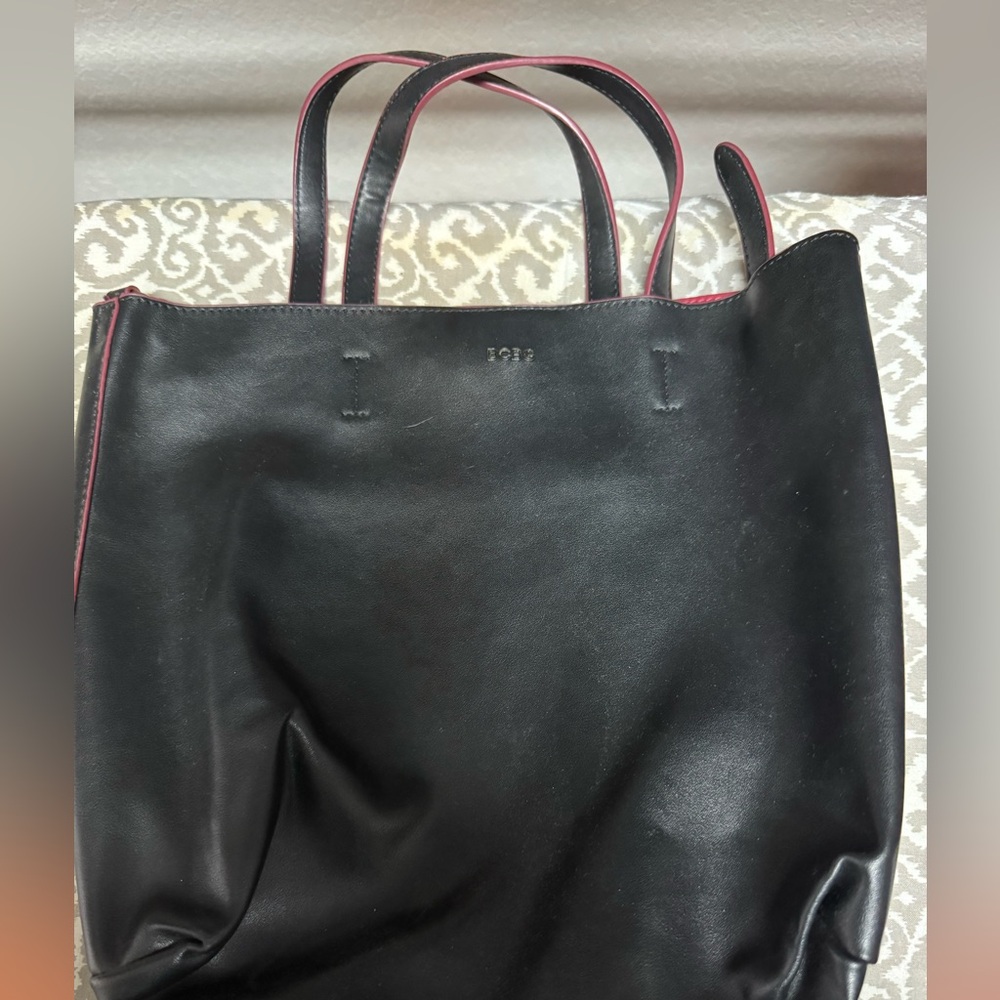 BCBG shoulder/handbag